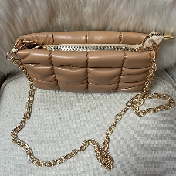 LATTICE CROSSBODY BAG SOLID CHAIN in TAN - Picture 5 of 10